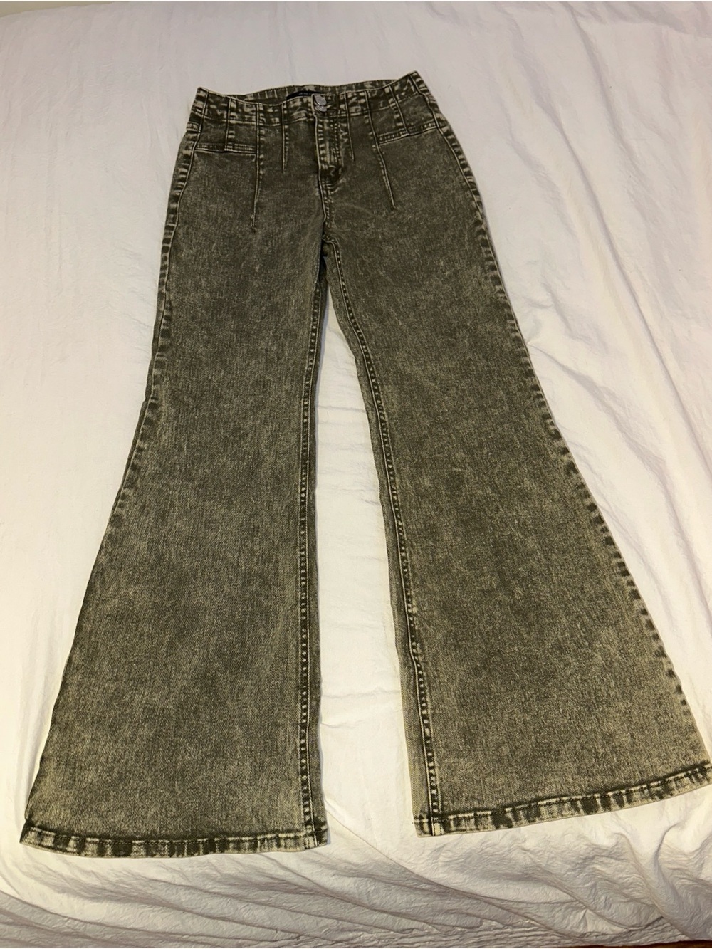Forever 21 Flared Olive Green Jeans Acid Wash Size M